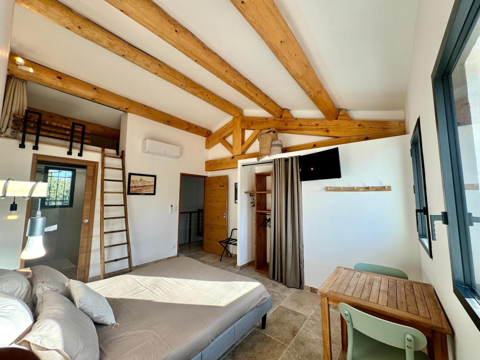 Mas Campau Bed & Breakfast Фонвией Екстериор снимка
